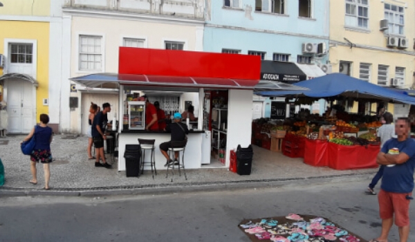 É lícito colocar quiosques e trailers em calçadas?